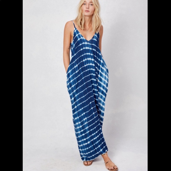 Love Stitch Dresses & Skirts - Love Stitch Tie Dye Maxi Dress 🤍